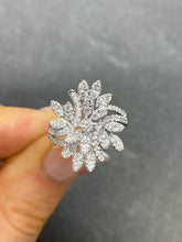 Load image into Gallery viewer, Brilliant Spray Ring set in 18ct Gold