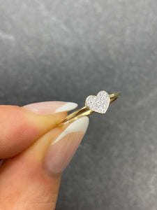 Mini Heart Diamond Ring set 18ct Gold