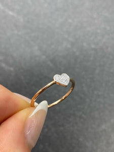 Mini Heart Diamond Ring set 18ct Gold