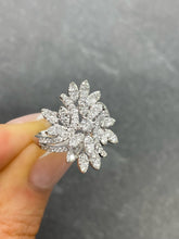 Load image into Gallery viewer, Brilliant Spray Ring set in 18ct Gold
