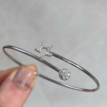 Load image into Gallery viewer, Diamond Starry Eyed Bangle 0.20ct set in 18ct Gold
