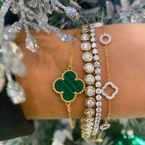 Clover Diamond Bracelet set in 9ct Gold