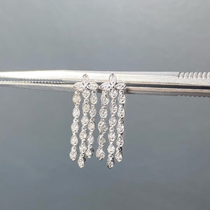 Flower Drop Earrings 0.26ct set in 18ct Gold