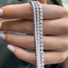 Load image into Gallery viewer, Diamond Flower Tennis Bracelet 1.98ct set in 18ct Gold
